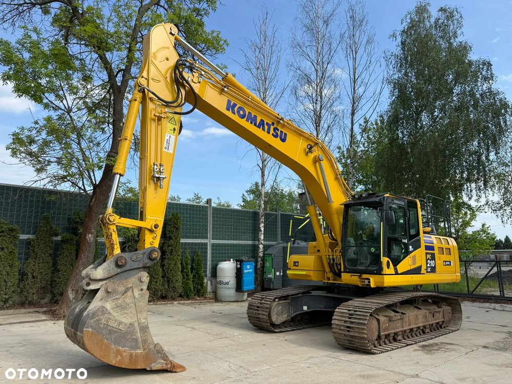 Komatsu PC 210 LC -11E0 - 2