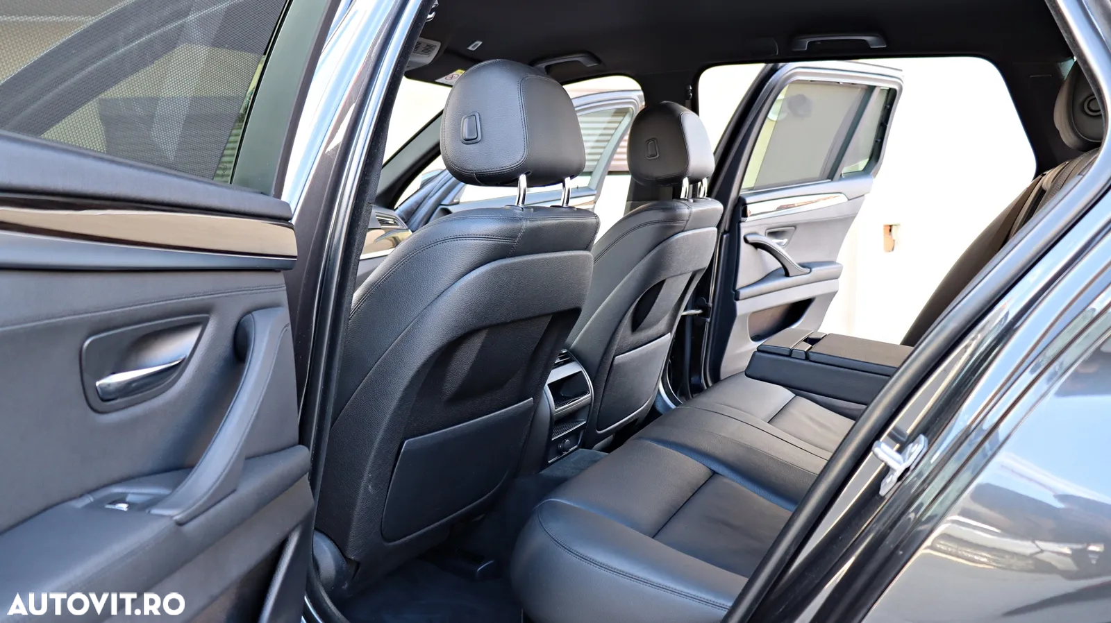 BMW Seria 5 525d Touring Aut. Luxury Line - 13