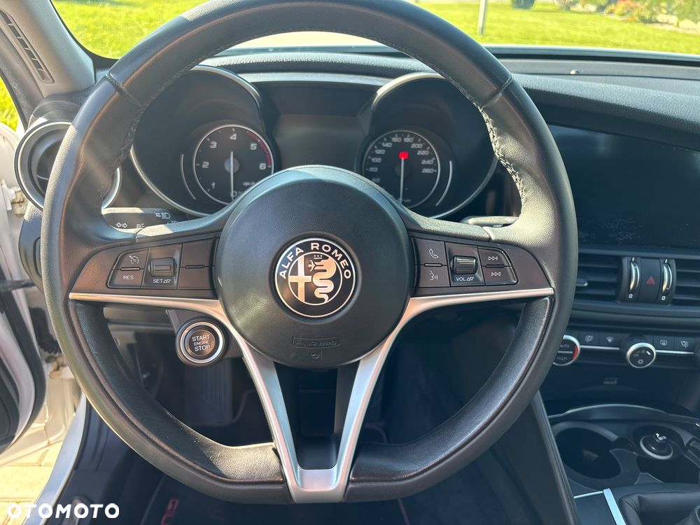 Alfa Romeo Giulia 2.2 D Turbo Super - 19