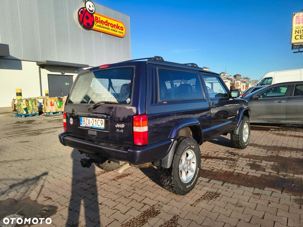 Jeep Cherokee - 6