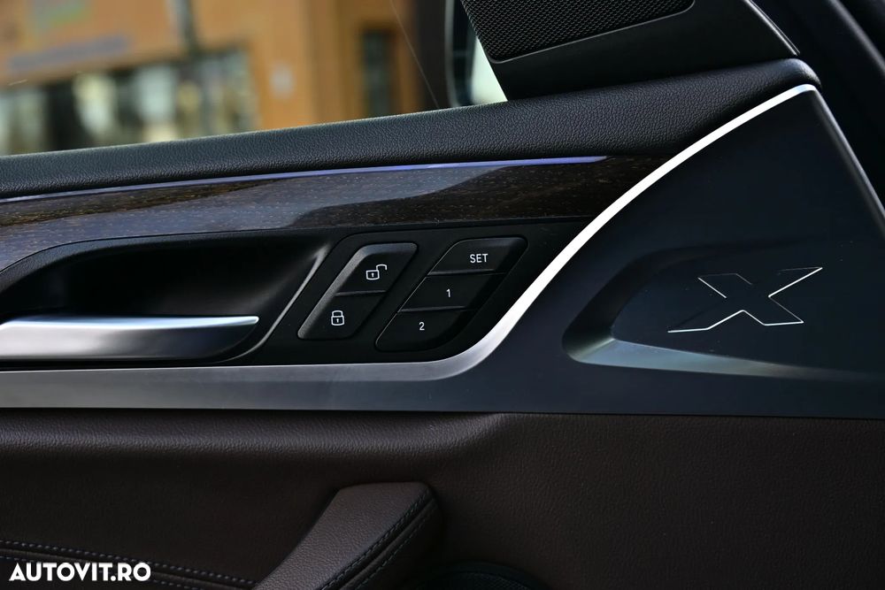 BMW X4 xDrive30i AT xLine - 28