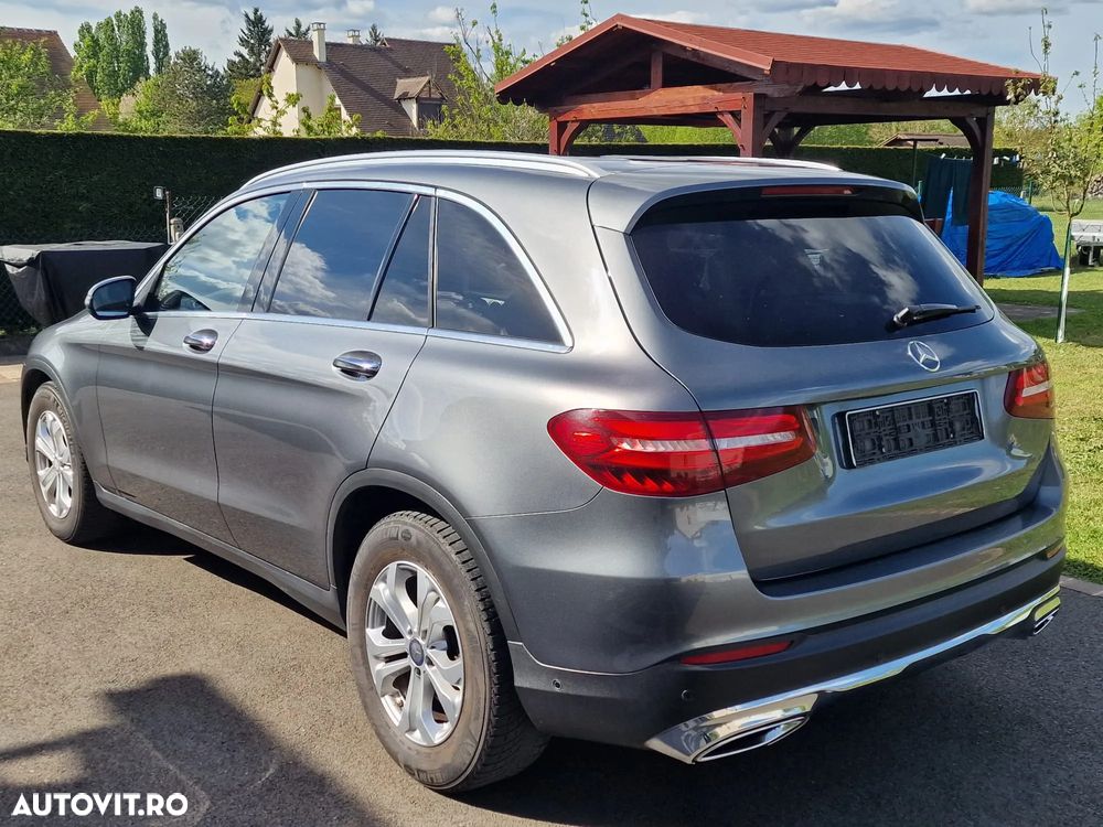 Mercedes-Benz GLC 220 d 4MATIC 9G-TRONIC - 4
