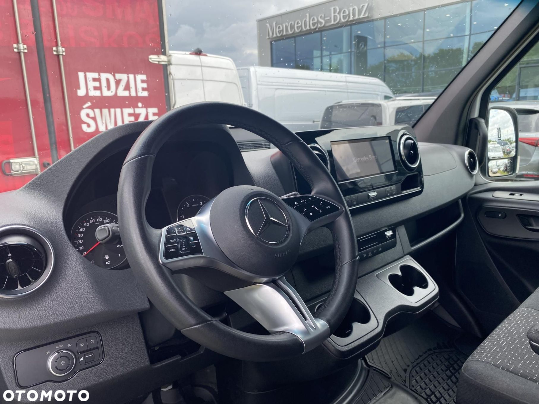 Mercedes-Benz Sprinter - 8