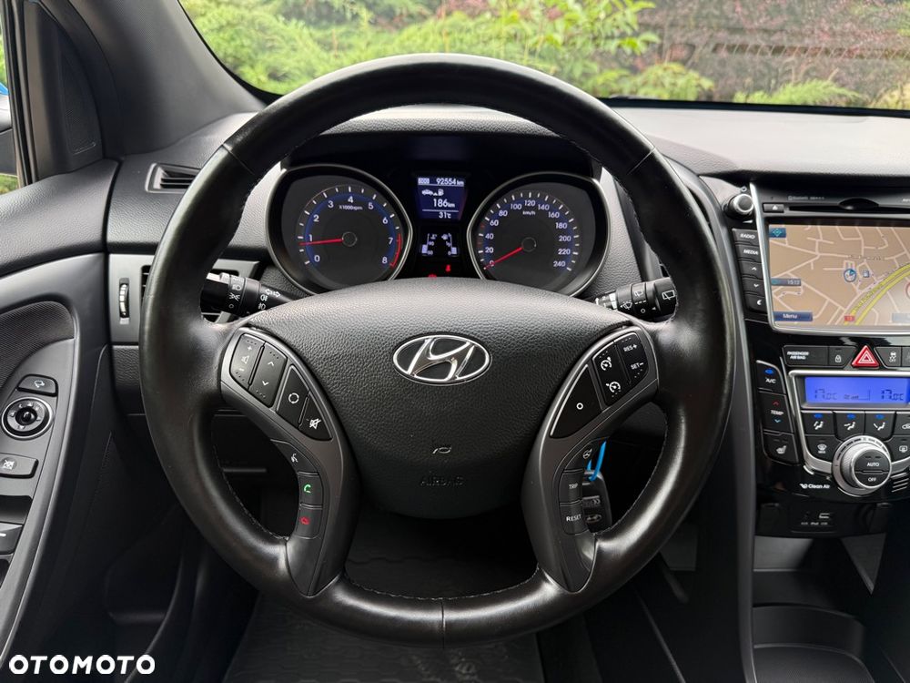 Hyundai i30 1.6 GDI Premium - 20