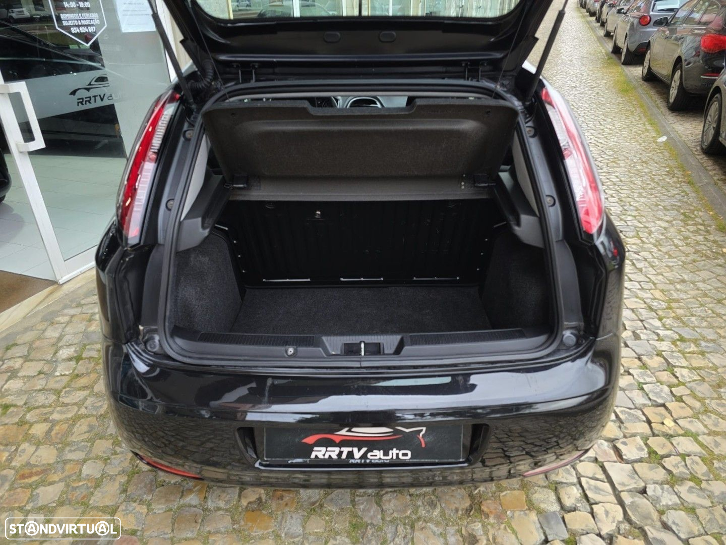 Fiat Punto 1.3 M-Jet Lounge S&S - 14
