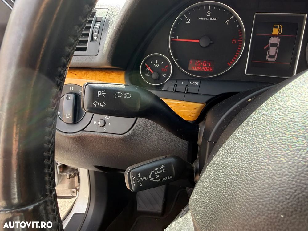 Audi A4 Avant 2.0 TDI - 11