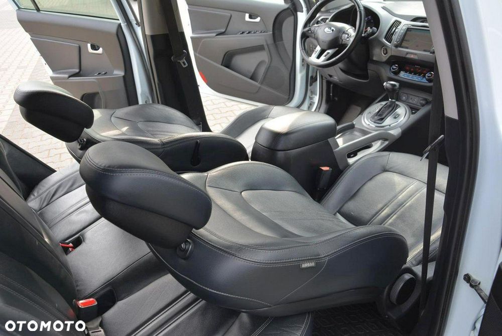 Kia Sportage 2.0 CRDI 184 4WD Automatik Spirit - 18
