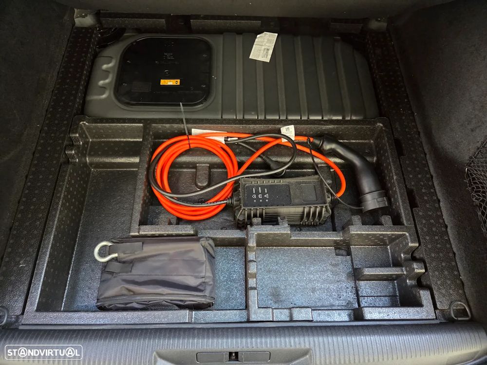 Peugeot 308 SW 1.6 Hybrid Active Pack e-EAT8 - 30