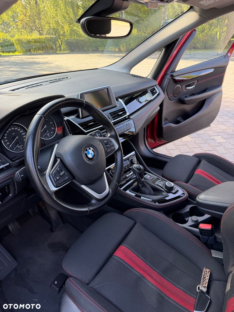 BMW Seria 2 220d - 13