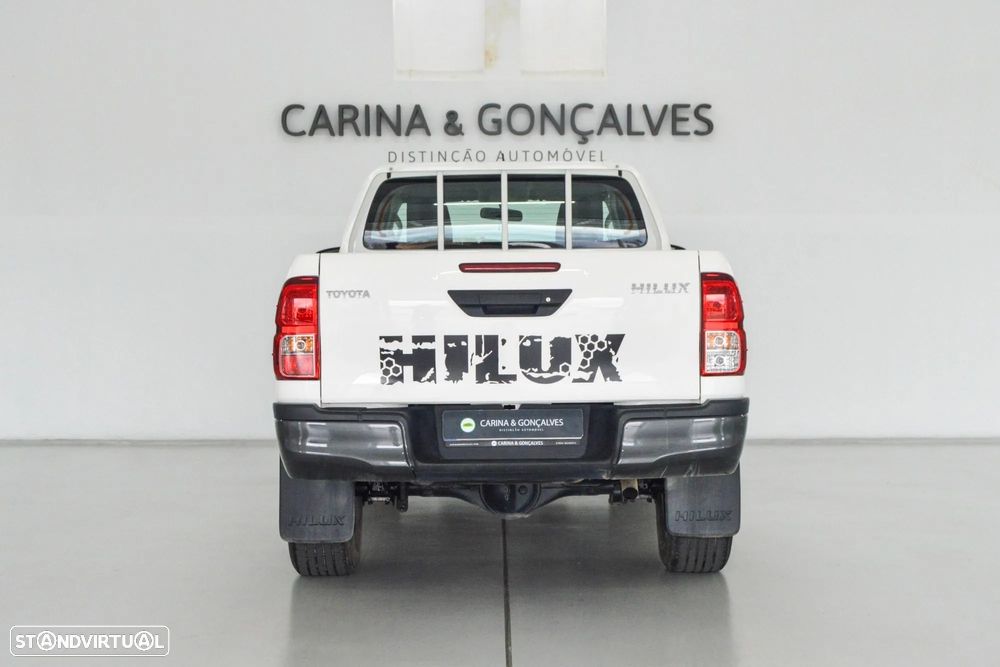 Toyota Hilux 2.4 D-4D 4X2 Cabine Extra 3L - 13