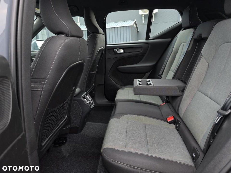 Volvo XC 40 - 6