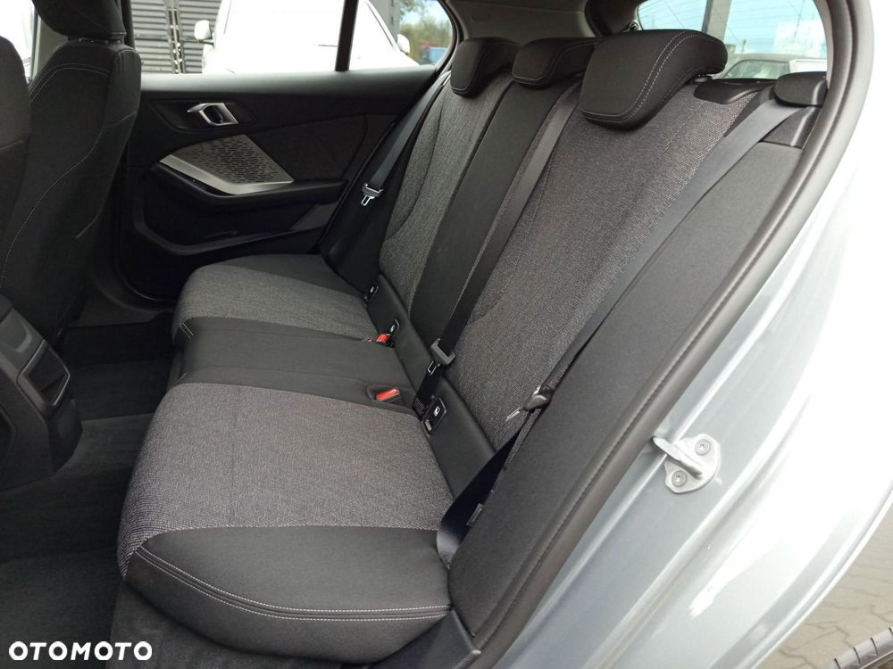 BMW Seria 1 - 21