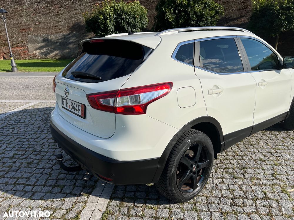 Nissan Qashqai 1.6 DCI TEKNA+ - 4