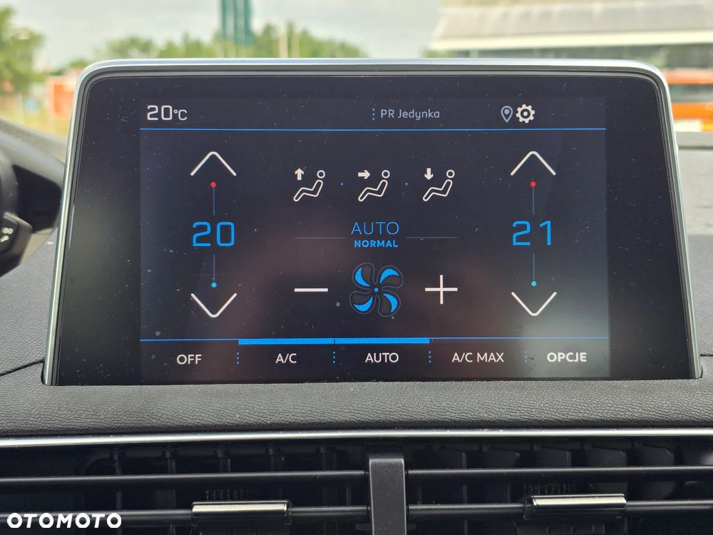 Peugeot 3008 1.2 PureTech Active S&S EAT8 - 18