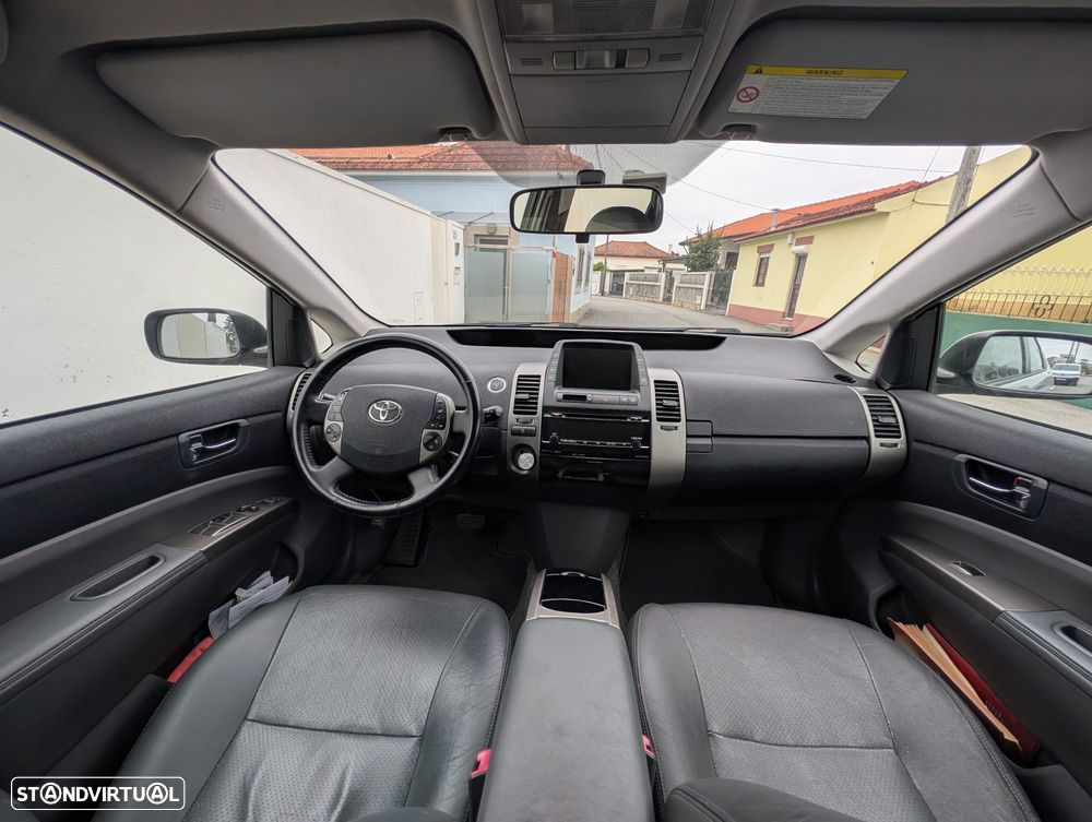 Toyota Prius 1.5 VVT-i HSD Sol HP. Pack - 12