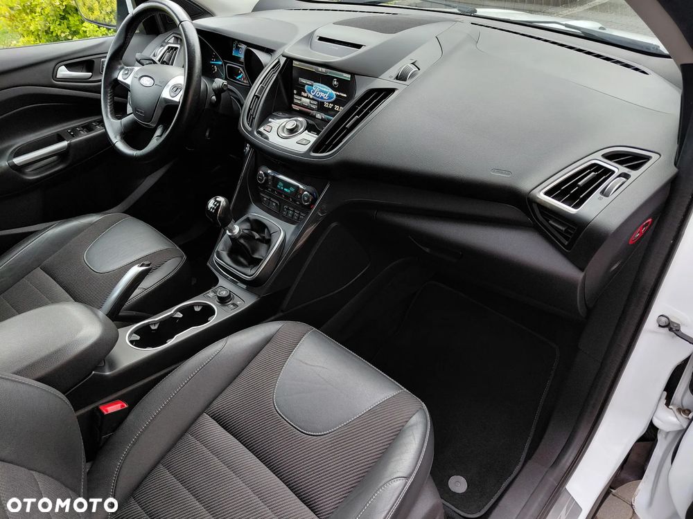 Ford Kuga 2.0 TDCi 4x4 Individual - 27