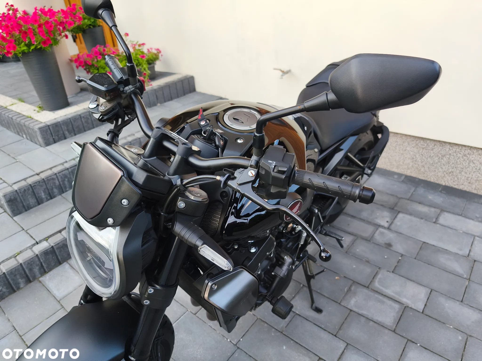 Honda CB - 27