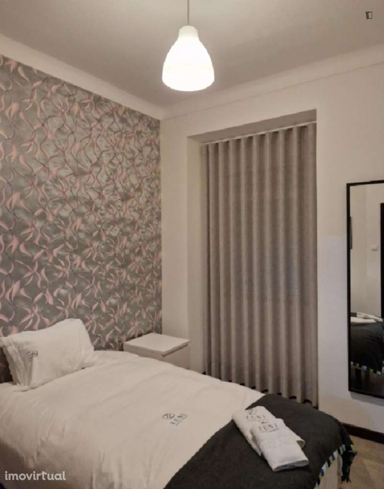 Quarto - localizado em Penha de França Lisbon - Grande imagem: 4/9