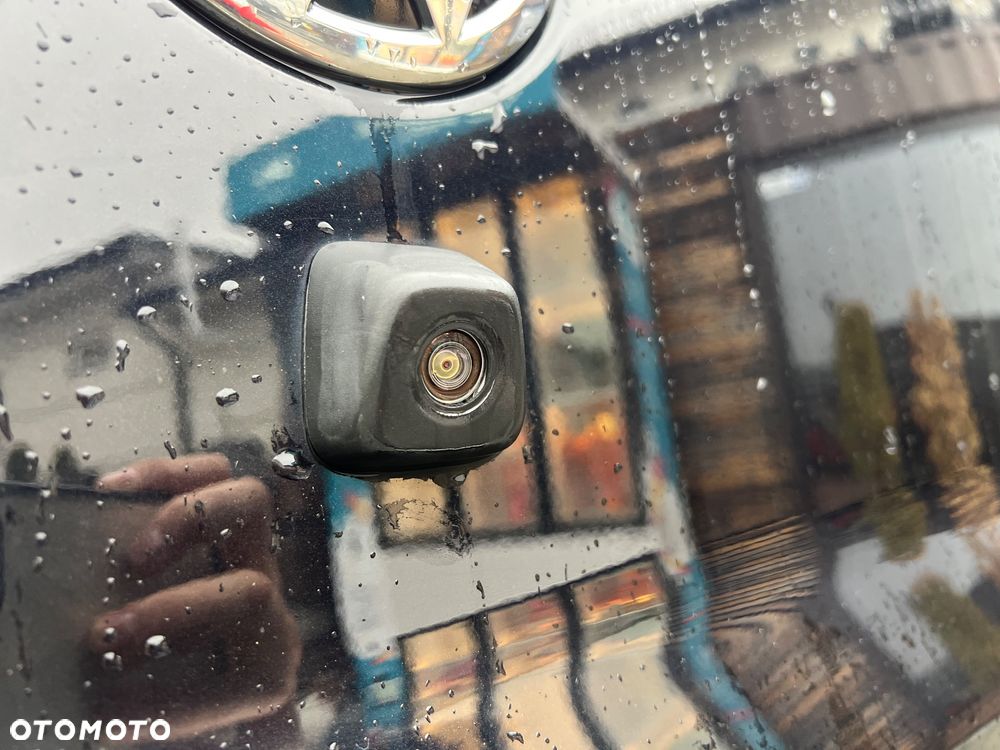 Volkswagen Caravelle - 12