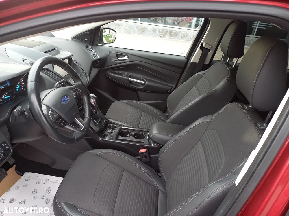Ford Kuga 2.0 TDCi 4WD Powershift Titanium - 9