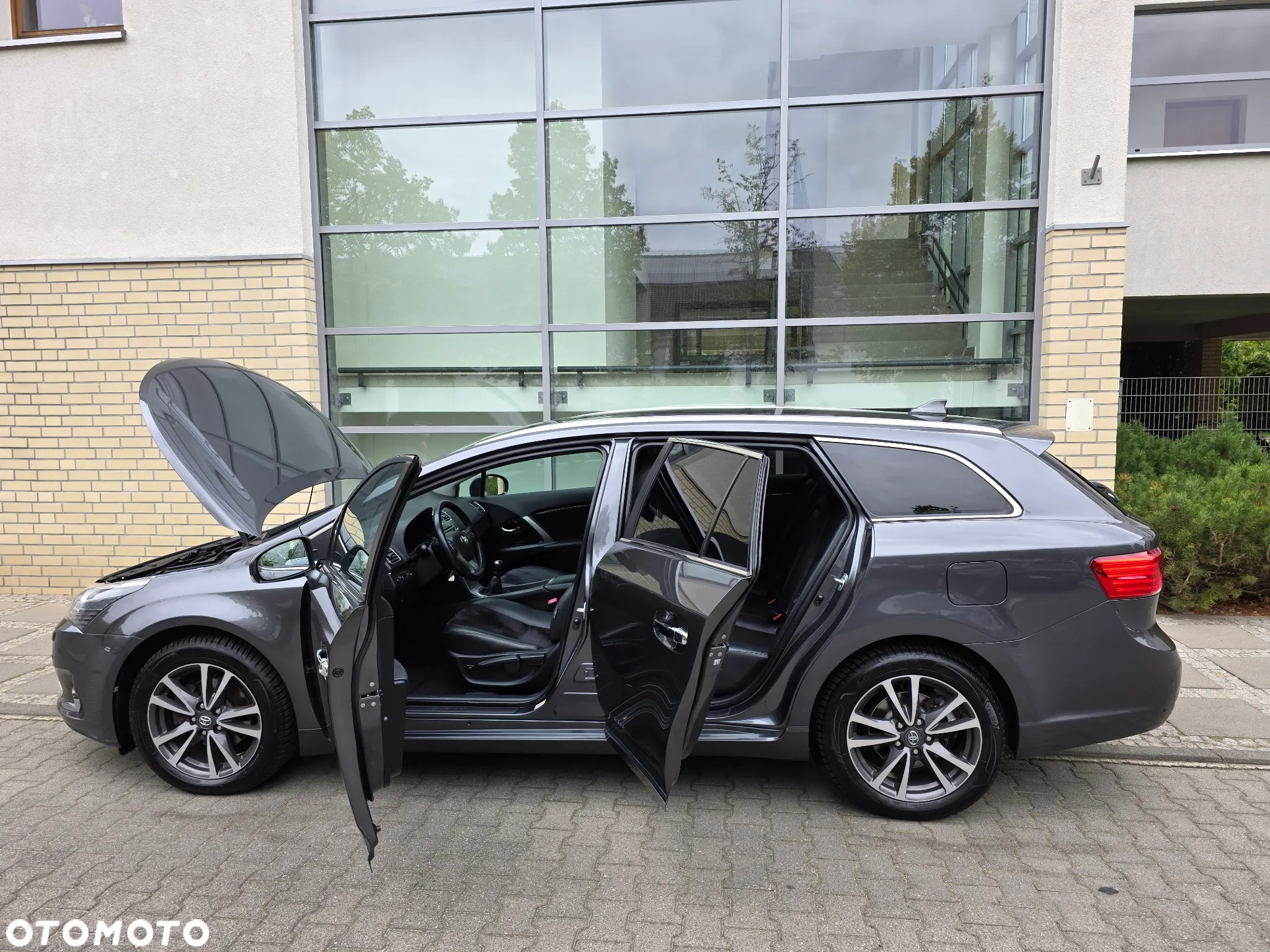 Toyota Avensis 1.8 Business Edition - 10