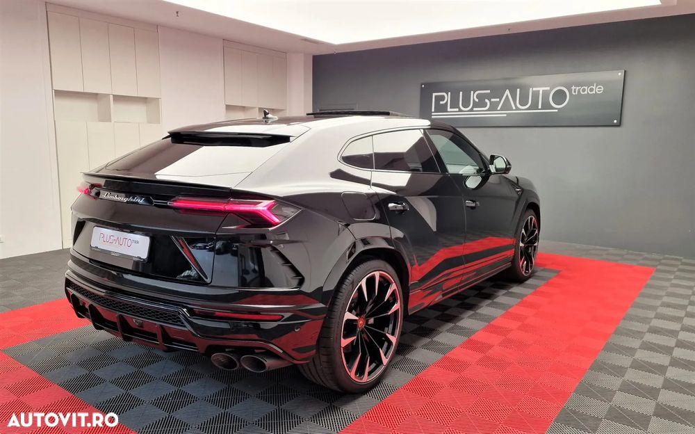 Lamborghini URUS Standard - 9