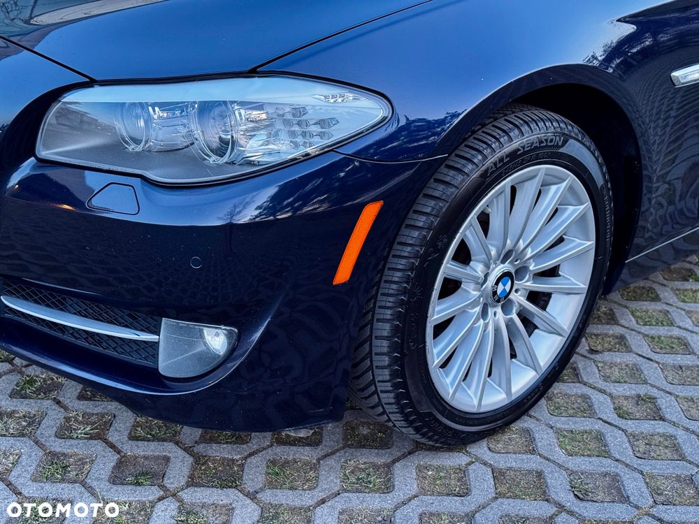 BMW Seria 5 535i xDrive - 11