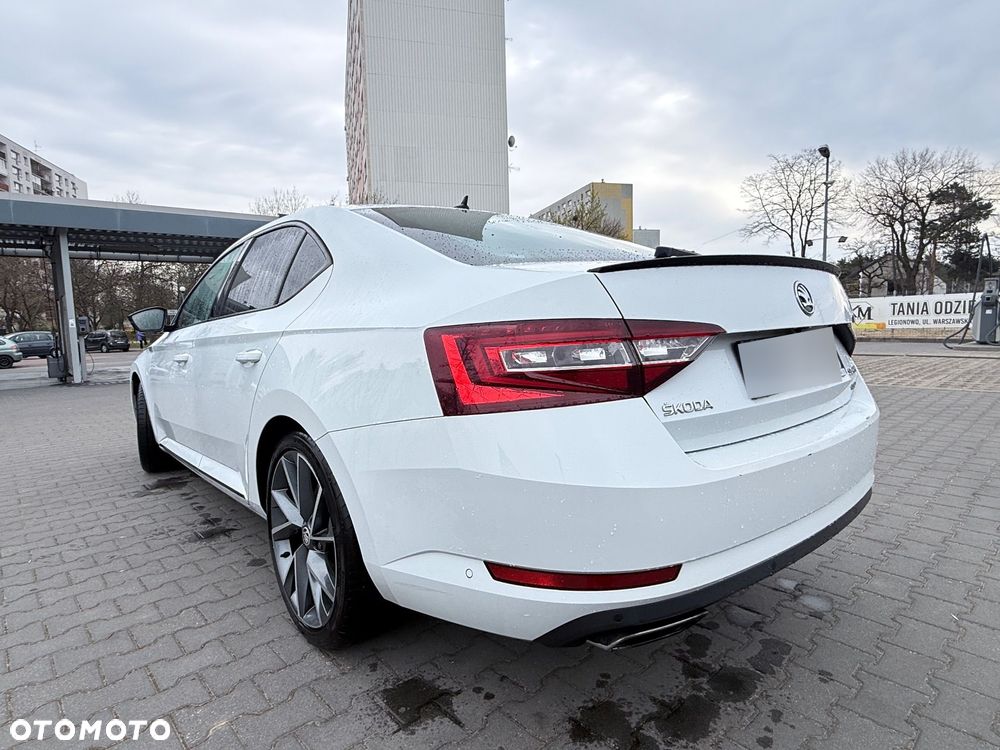 Skoda Superb 2.0 TSI 4x4 Sportline DSG - 11