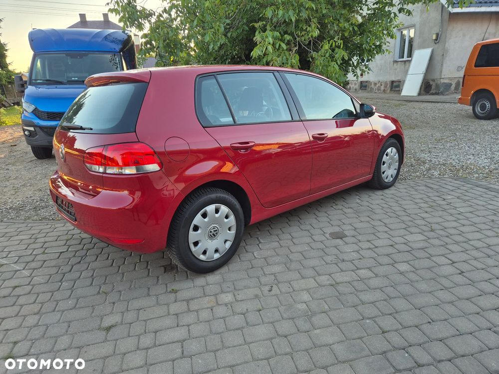 Volkswagen Golf - 6