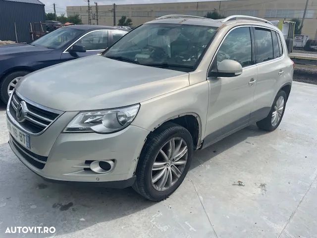 Dezmembrez Volkswagen Tiguan 2.0 CFFB - 1