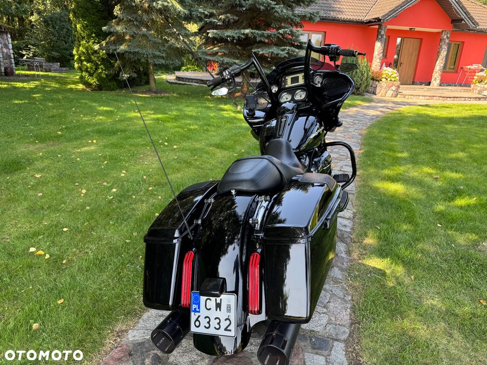 Harley-Davidson Touring Road Glide - 4