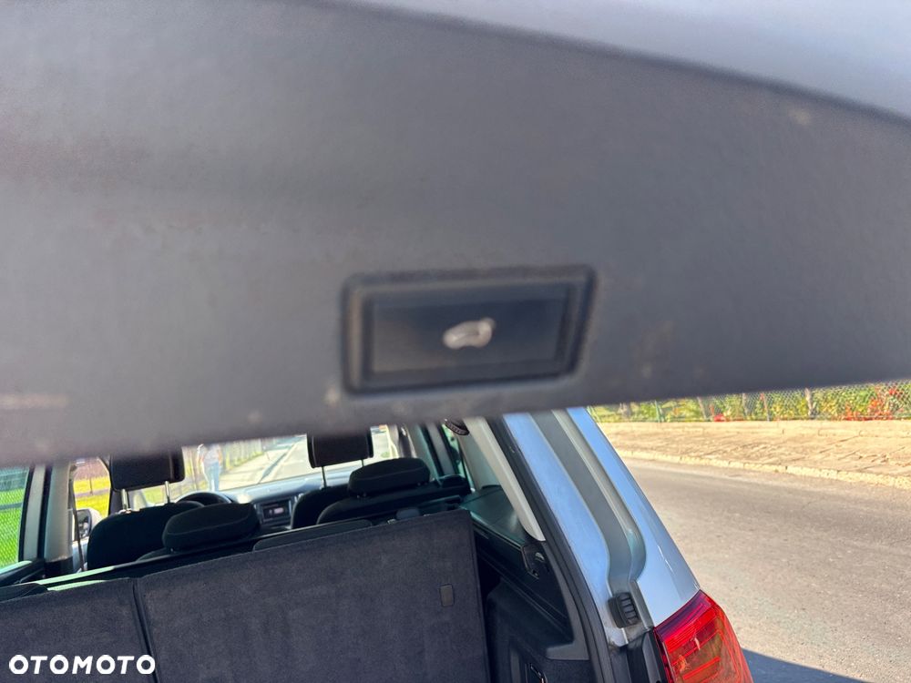 Volkswagen Sharan - 23