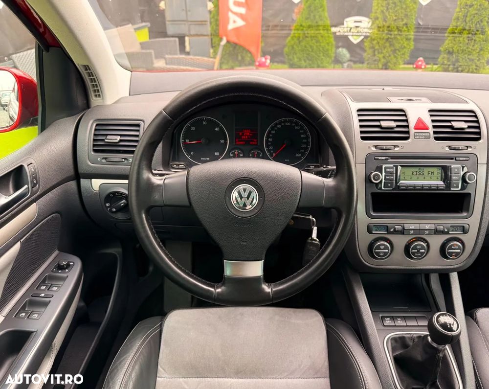 Volkswagen Golf 2.0 TDI DPF 4Motion Highline - 7