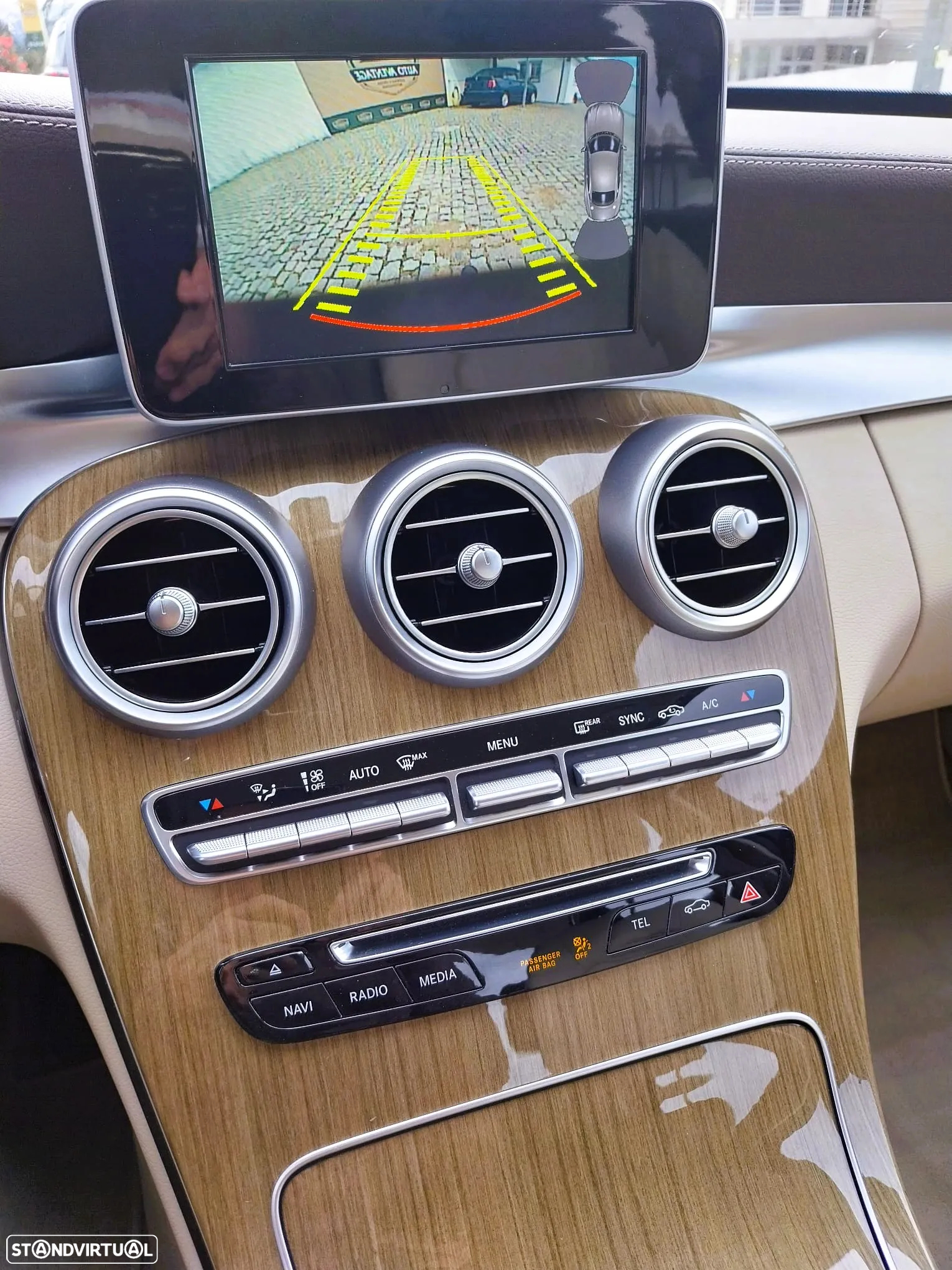 Mercedes-Benz C 200 - 17