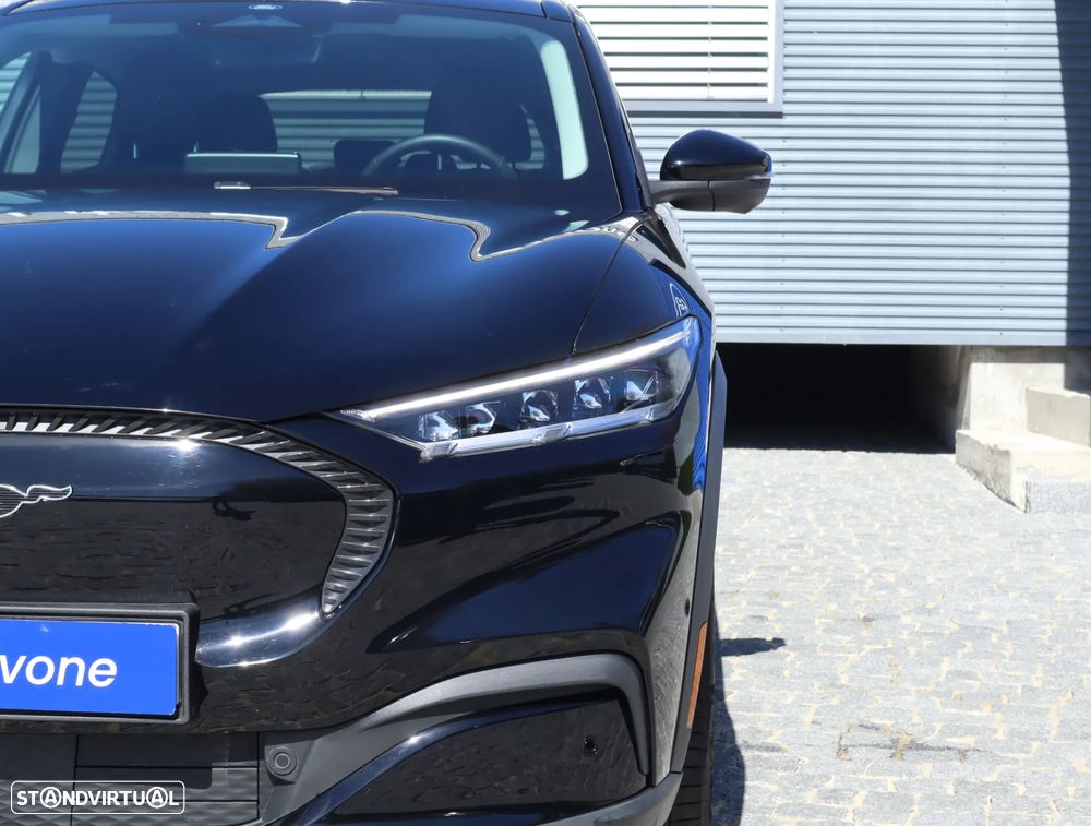 Ford Mustang Mach-E Standard - 10