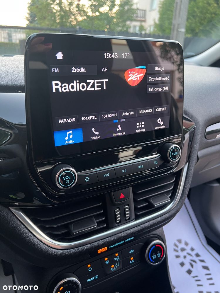 Ford Fiesta 1.1 S&S COOL&CONNECT - 17