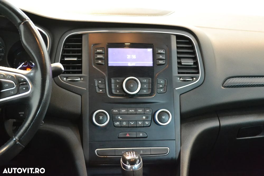Renault Megane BLUE dCi Zen - 15