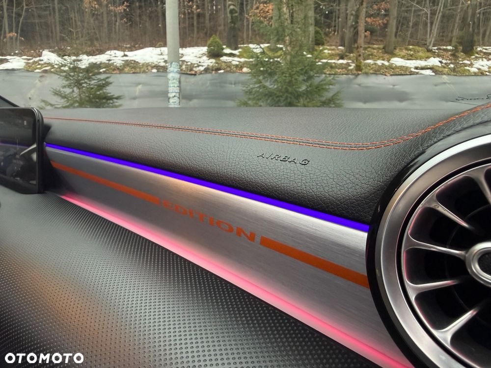 Mercedes-Benz CLA - 16