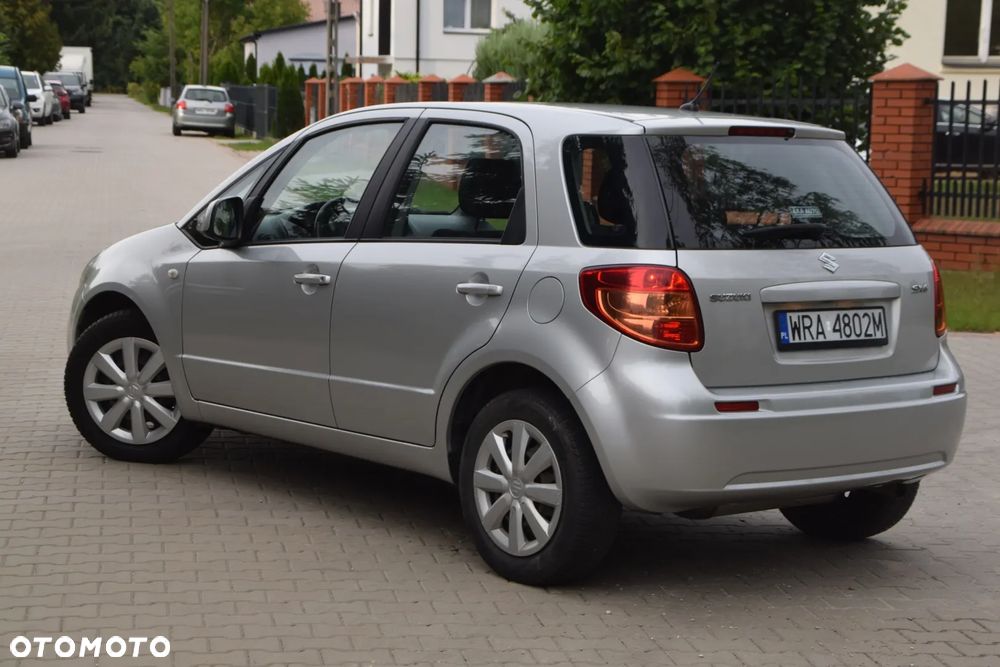 Suzuki SX4 1.6 GLX / Comfort - 11