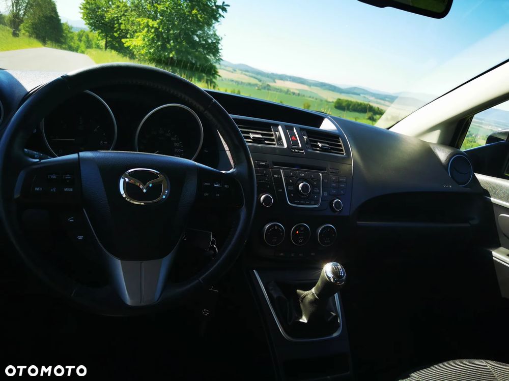 Mazda 5 - 15