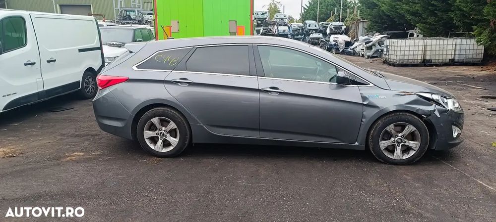 Dezmembrari / Dezmembrez Hyundai i40 1.7 D4FD cutie viteze manuală 6 trepte cod culoare TITANIUM SILVER - 3