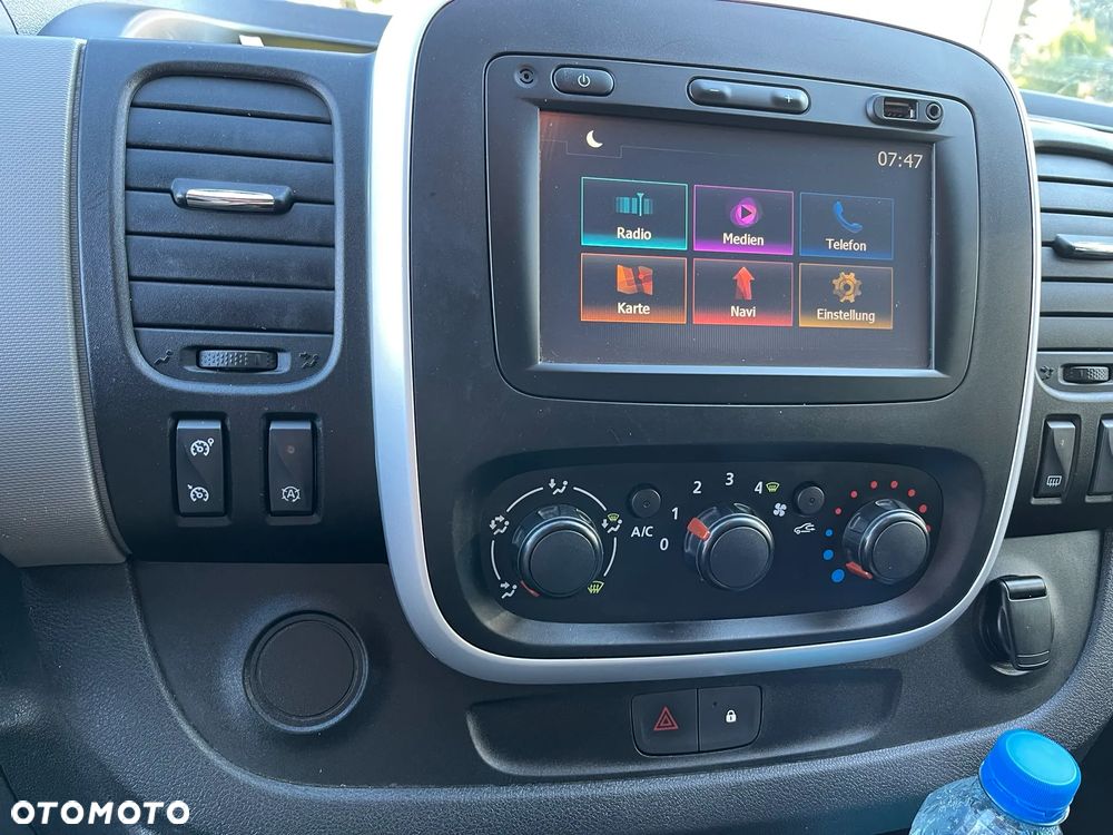 Renault TRAFIC - 6
