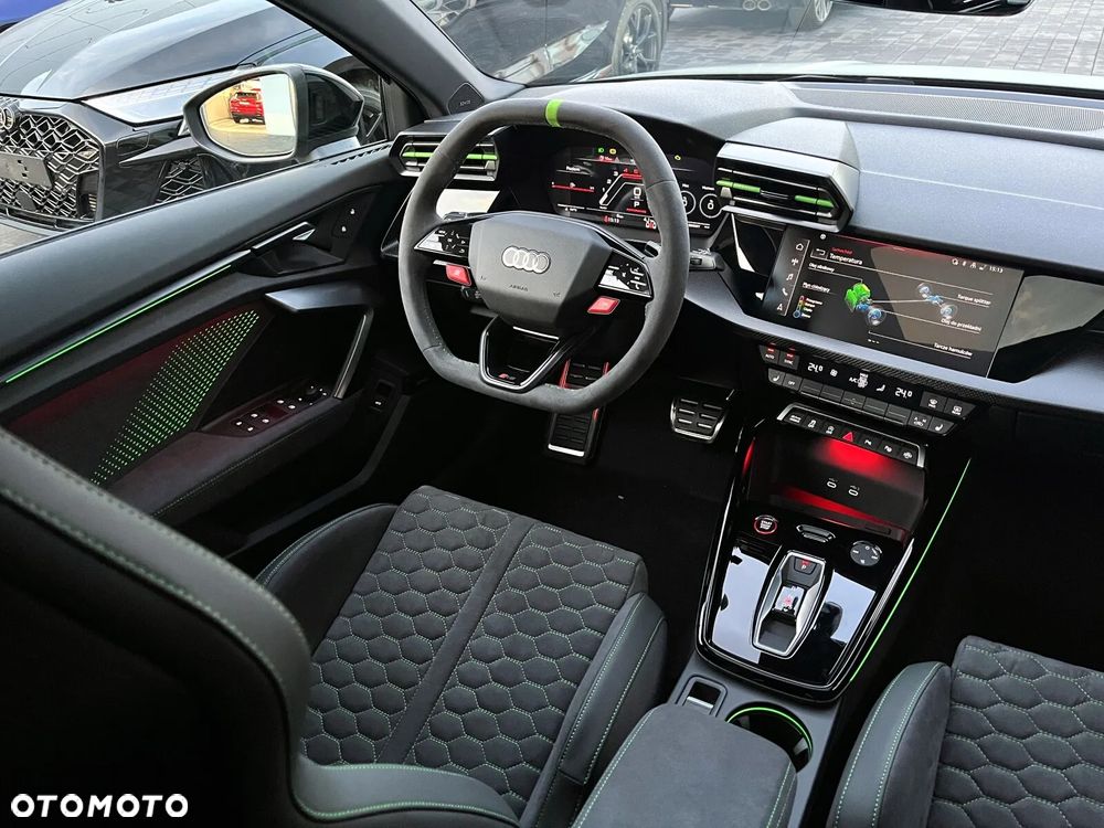 Audi RS3 Sportback - 18