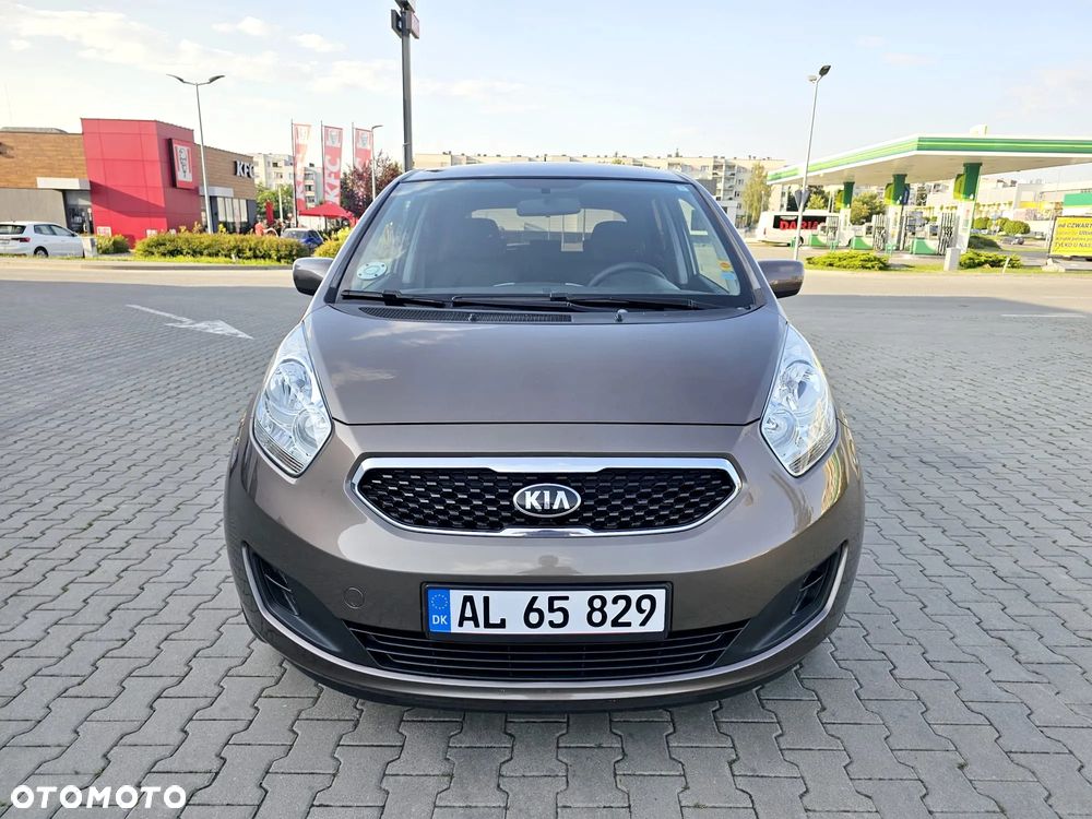 Kia Venga 1.6 CVVT Black Collection - 17