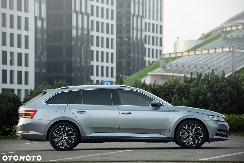 Skoda Superb 2.0 TDI 4x4 DSG L&K - 8