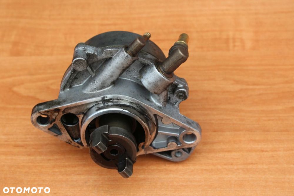 POMPA VACUM WAKUM OPEL CORSA D MERIVA A 1.3 DTE  A13DTE 55193232