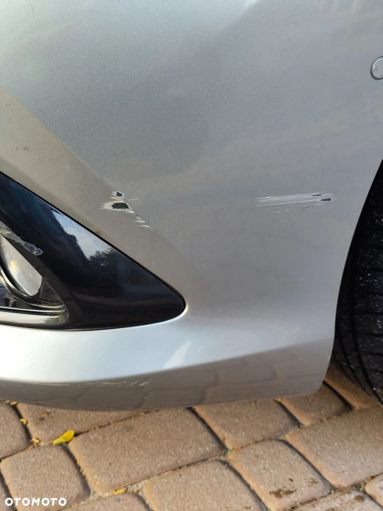 Toyota Auris 1.6 Premium - 27