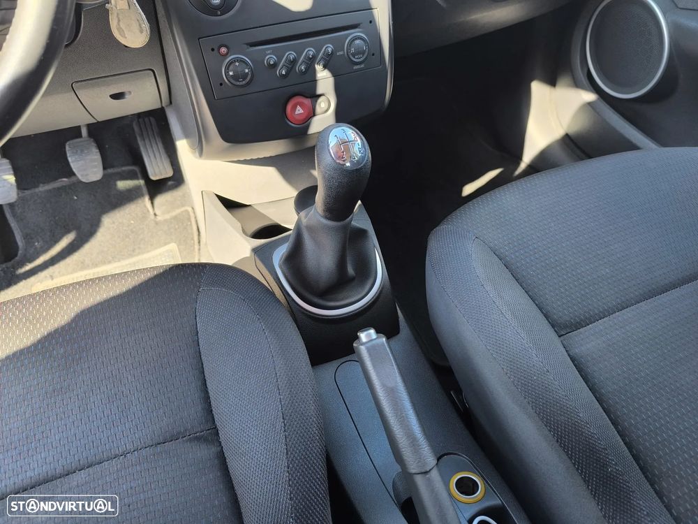 Renault Clio 1.5 dCi Dynamique Luxe - 34