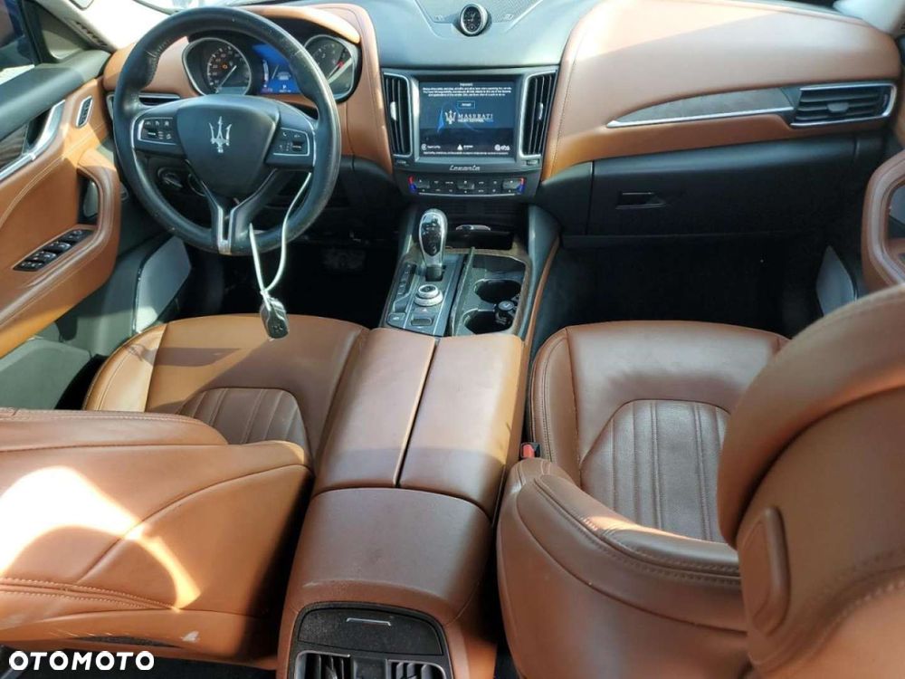 Maserati Levante - 8
