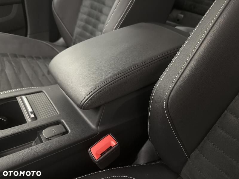 Volkswagen Passat - 19